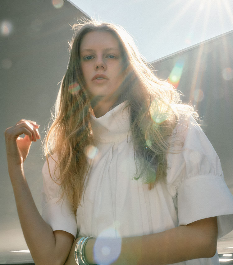 〈SEE/SAW 2026SS〉ビジュアル・ダウンロード・デジタルカタログ・ムービーを更新しました。