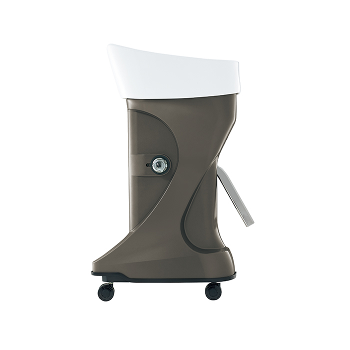 ダークブラウン（DB）